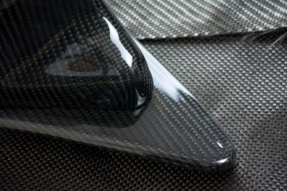 Carbonio, ABS o vetroresina: come si sceglie il materiale del body kit